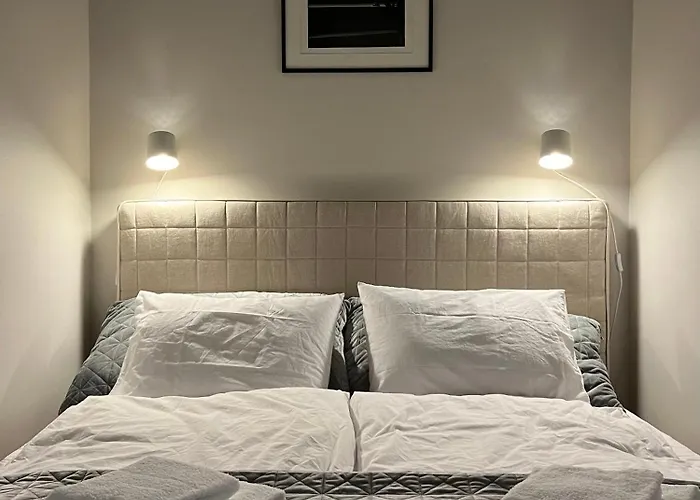 Central, Peaceful, High-End Apartment